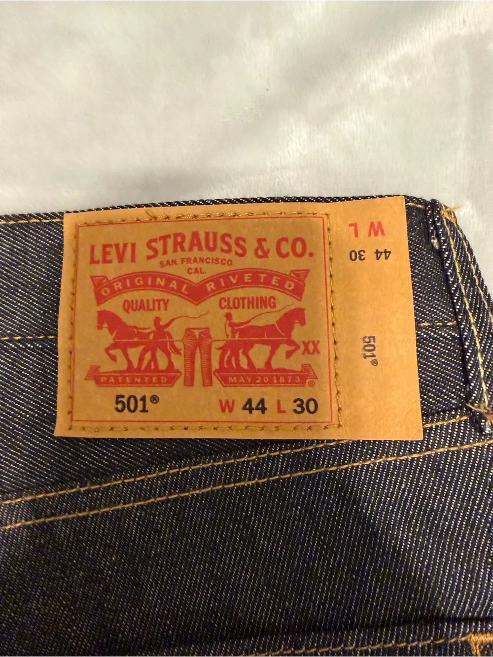 NWOT Levi's 501 Shrink to Fit Men's Indigo Straight Jeans